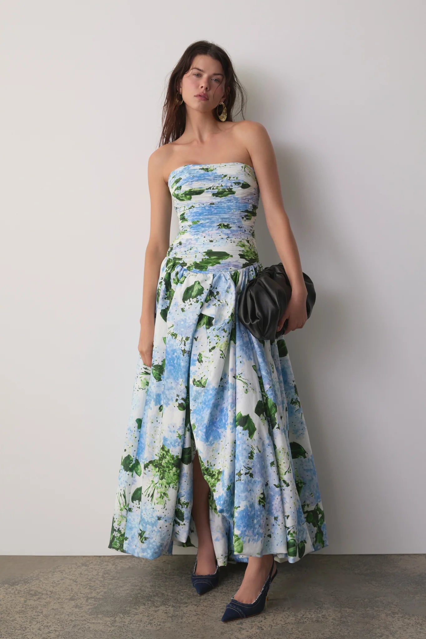 Behold Maxi Dress - Blue hydrangea