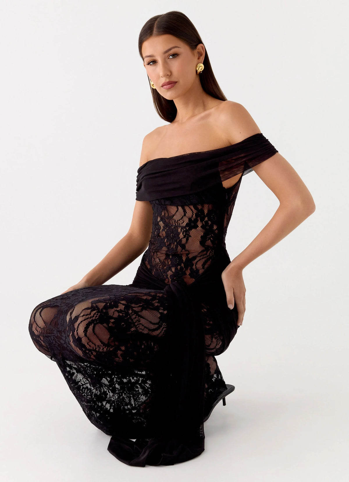 Obsidian Robe Obsidian Lace Embrace Gown – GlowEllevia