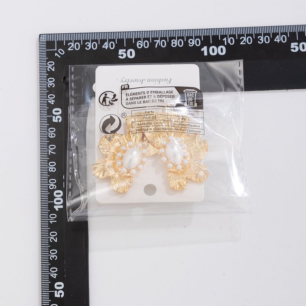 Gilded Ginkgo Pearl Studs