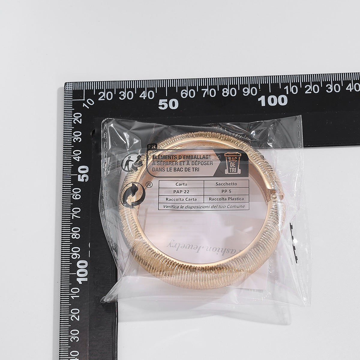 Aurion Sculpted Spring Bangle