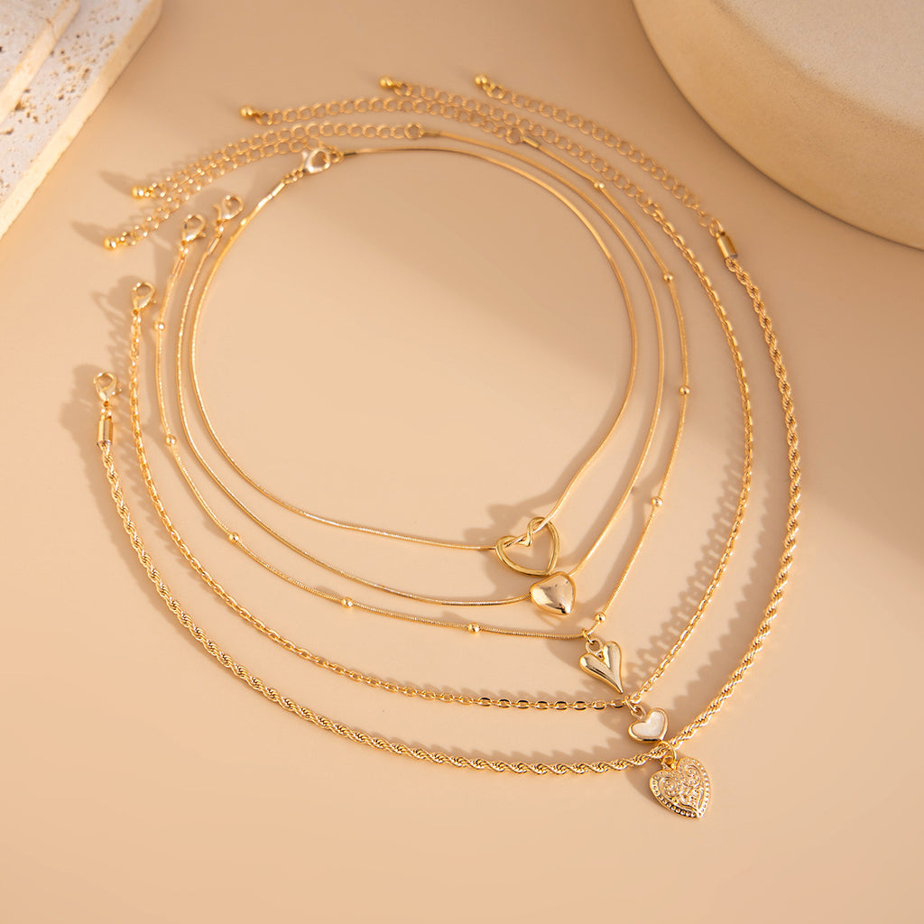 Amoura Tassel Heart Chain Set