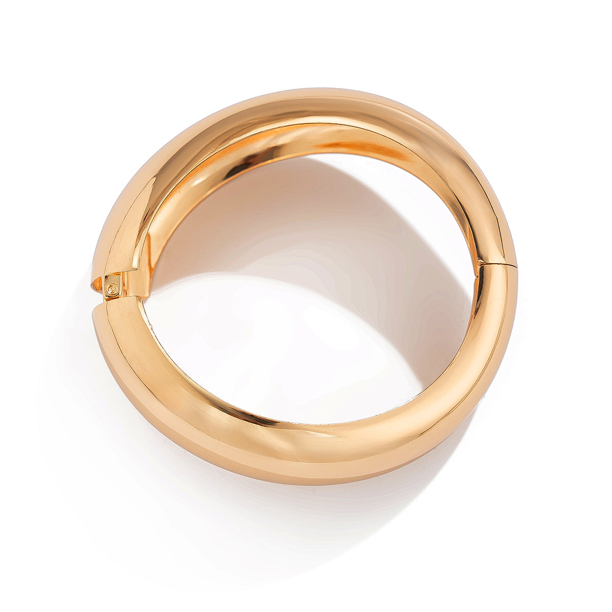 Metallic Teardrop Spring Bangle