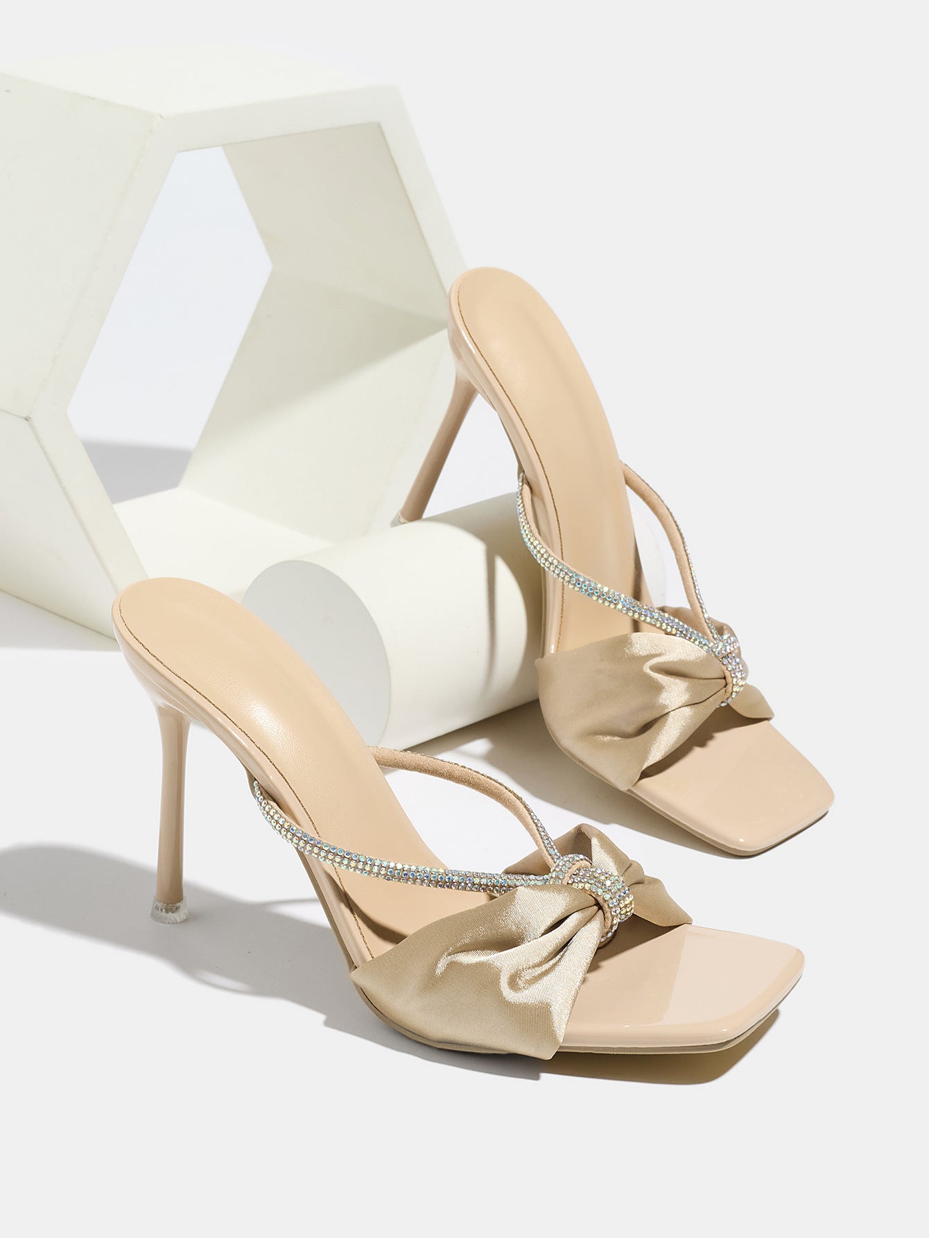 Champagne Velouré Crystal Bow Heels
